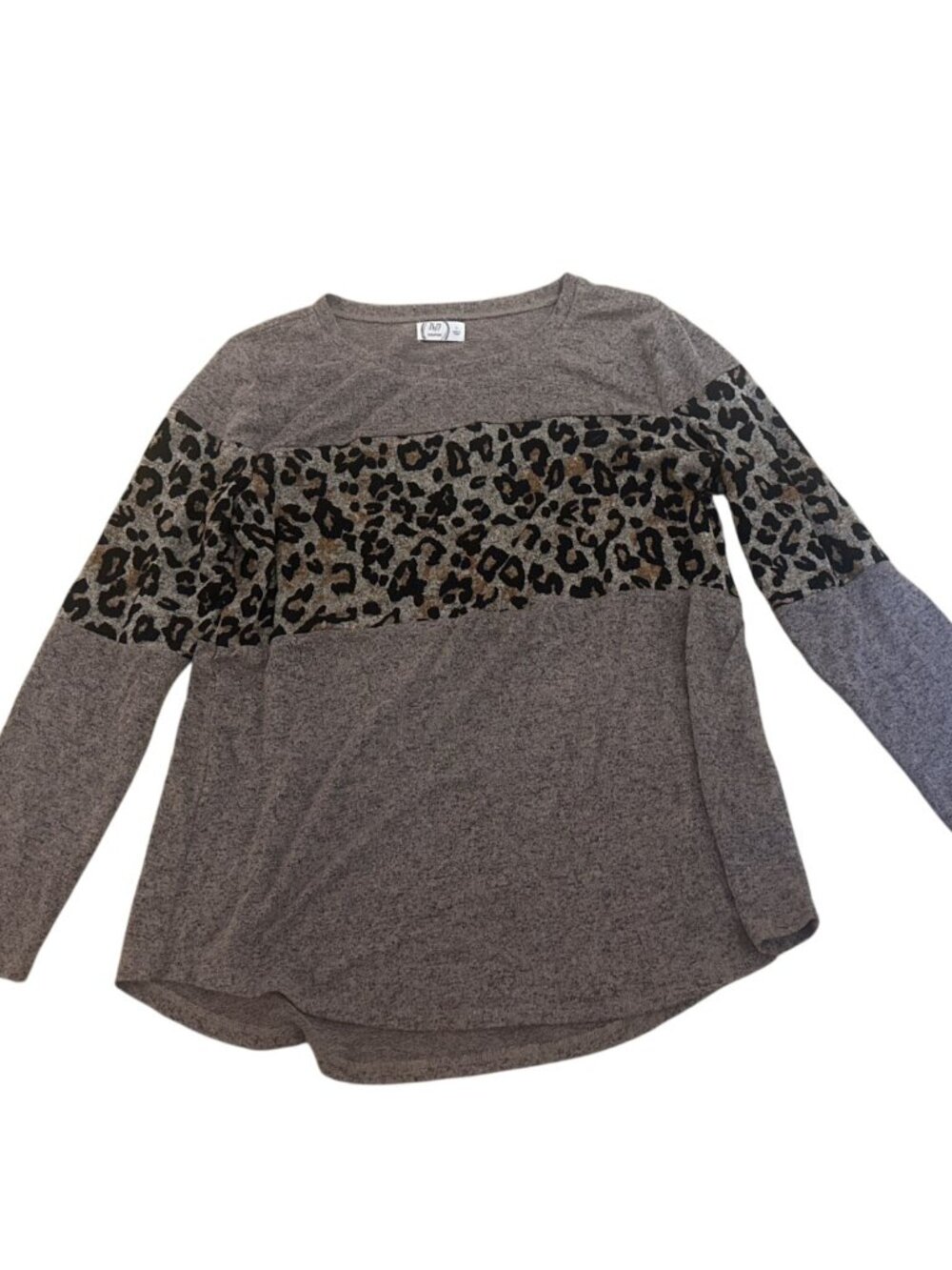 24/7 Maurices Womens Top Sweater L Gray Leopard Print Long Sleeve Cozy Fall